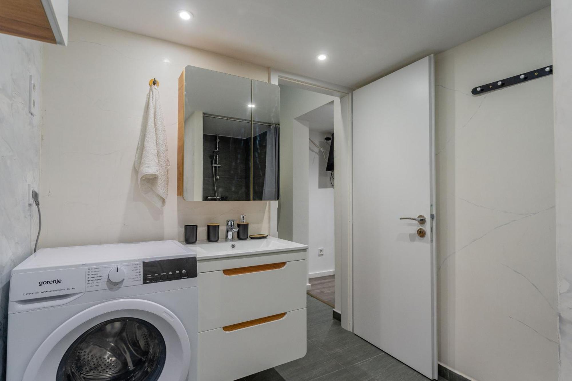 Full Equipment Designed In The Heart Of For 4 People * Budapešť