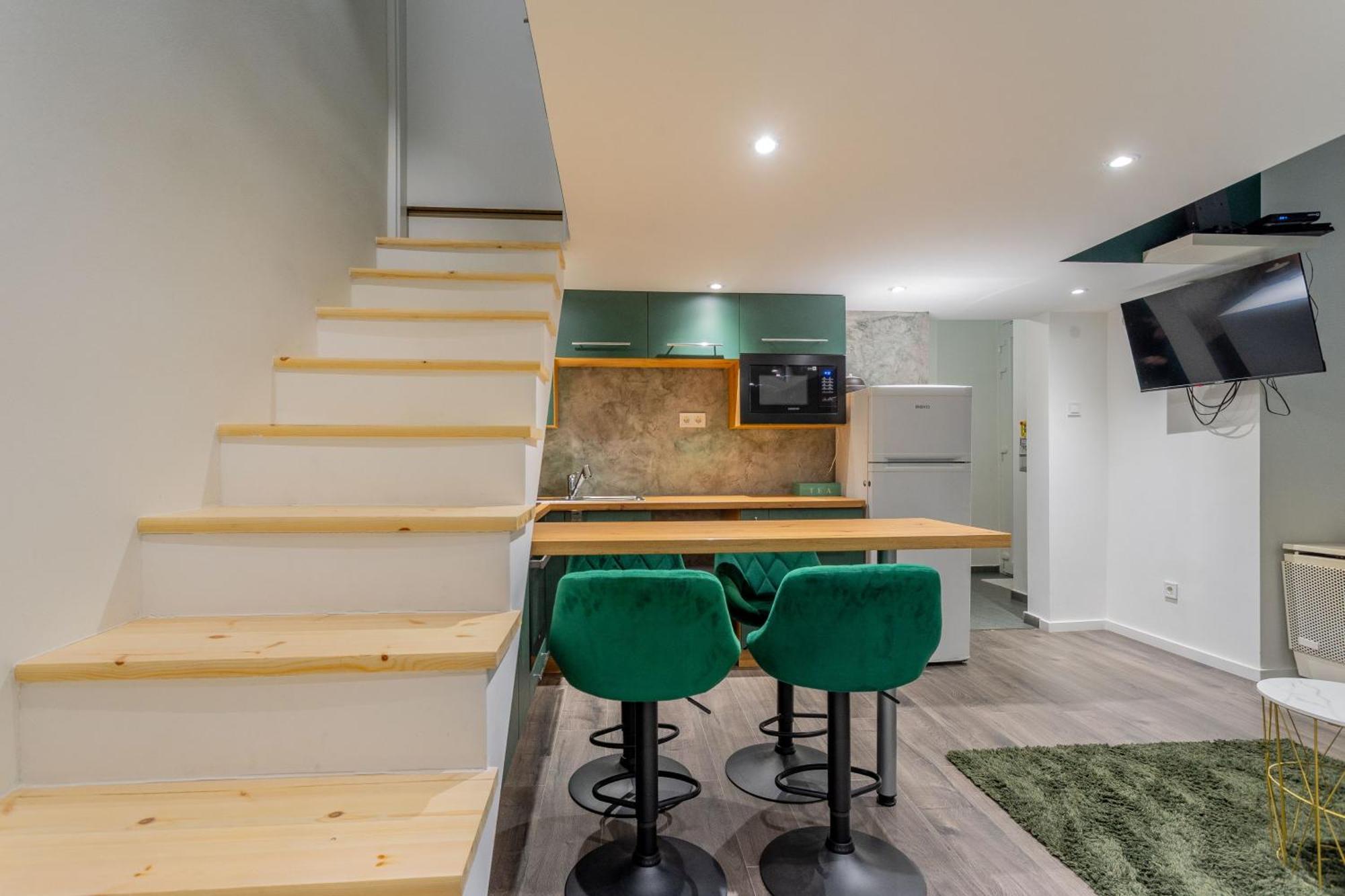 Full Equipment Designed In The Heart Of For 4 People * Budapešť
