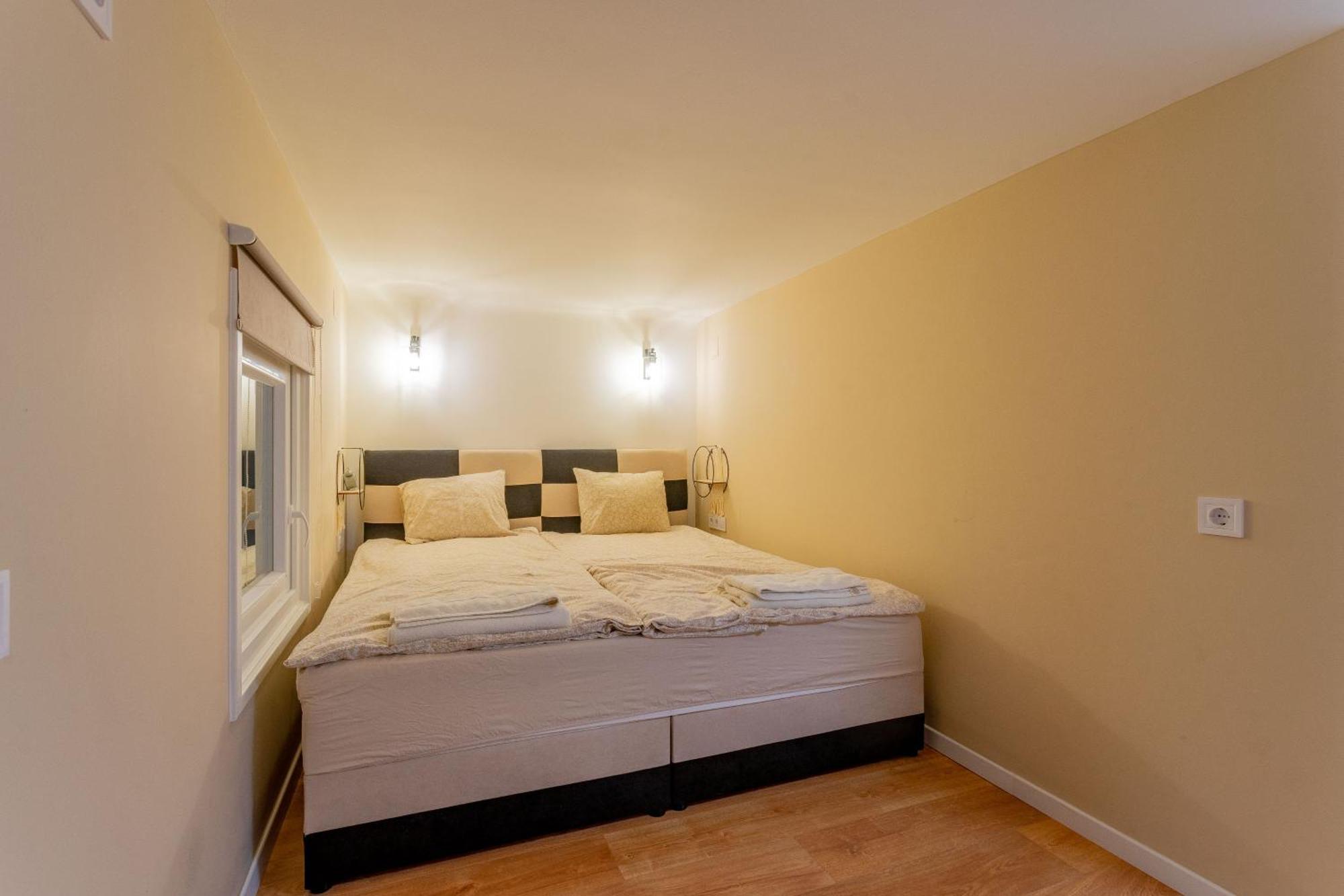 Lejlighed Full Equipment Designed In The Heart Of For 4 People Budapest